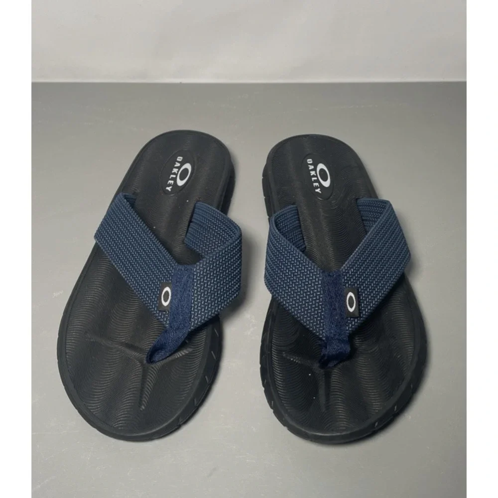 Oakley‎ Pier Ellipse Flip Flops Men's Thong Sandals Size 8